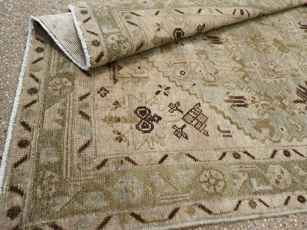 Vintage Persian Malayer Throw Rug, No.32832 - Galerie Shabab