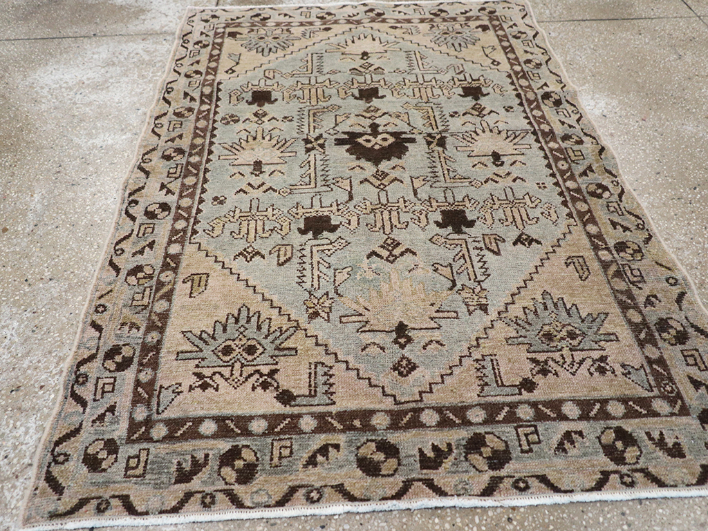 Vintage Persian Malayer Throw Rug, No.32836 - Galerie Shabab