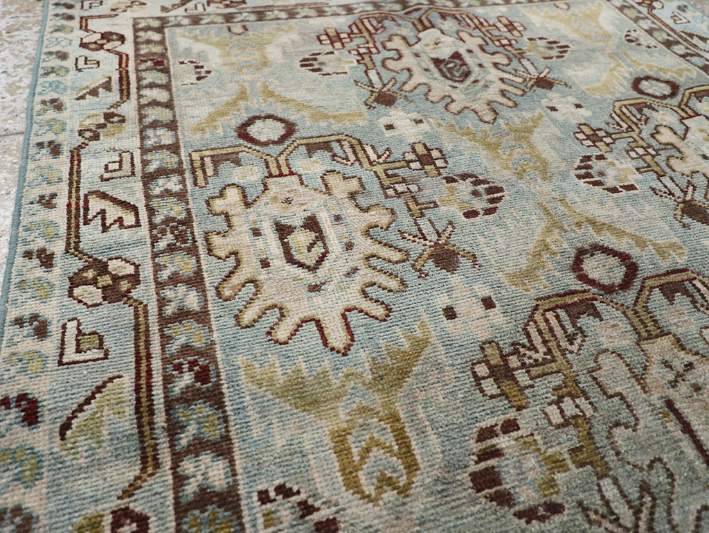 Vintage Persian Malayer Throw Rug, No.32837 - Galerie Shabab