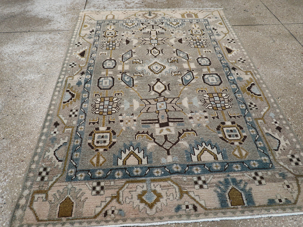 Vintage Persian Malayer Throw Rug, No.32841 - Galerie Shabab