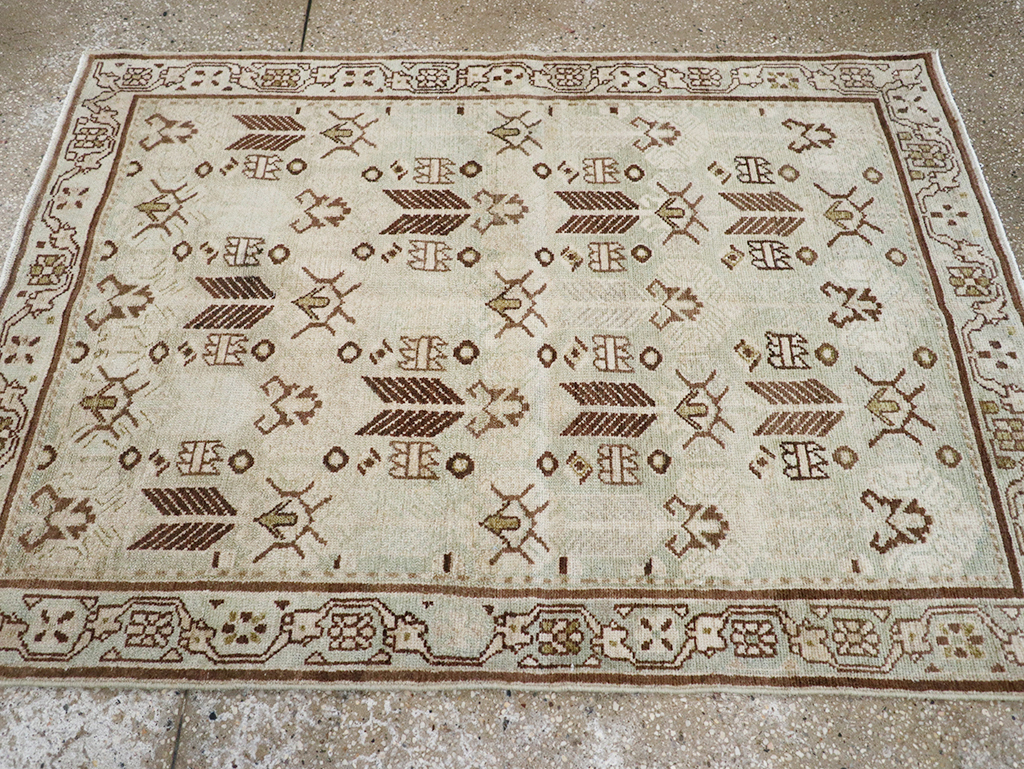 Vintage Persian Malayer Throw Rug, No.32844 - Galerie Shabab