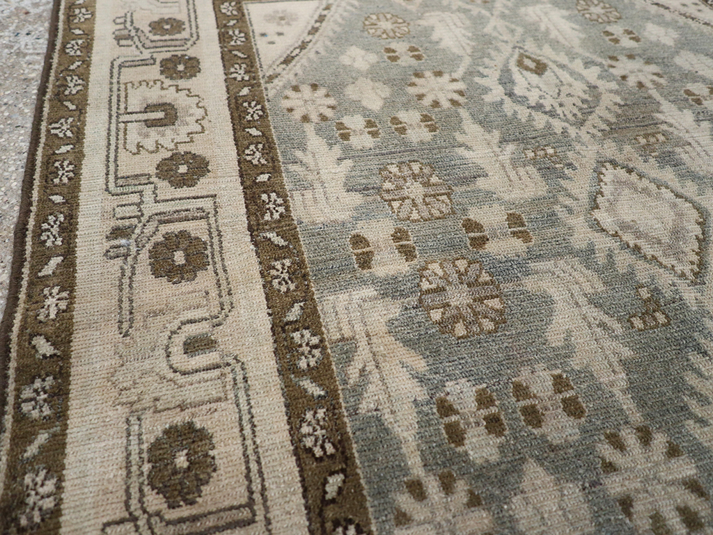 Vintage Persian Malayer Throw Rug, No.32845 - Galerie Shabab