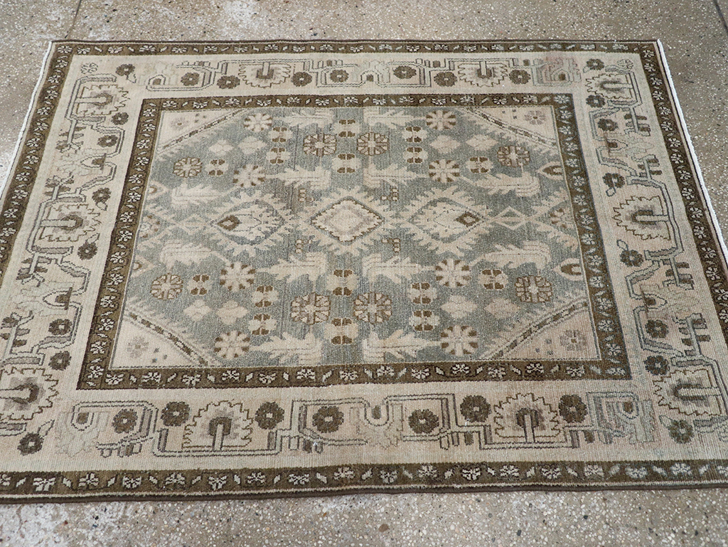 Vintage Persian Malayer Throw Rug, No.32845 - Galerie Shabab