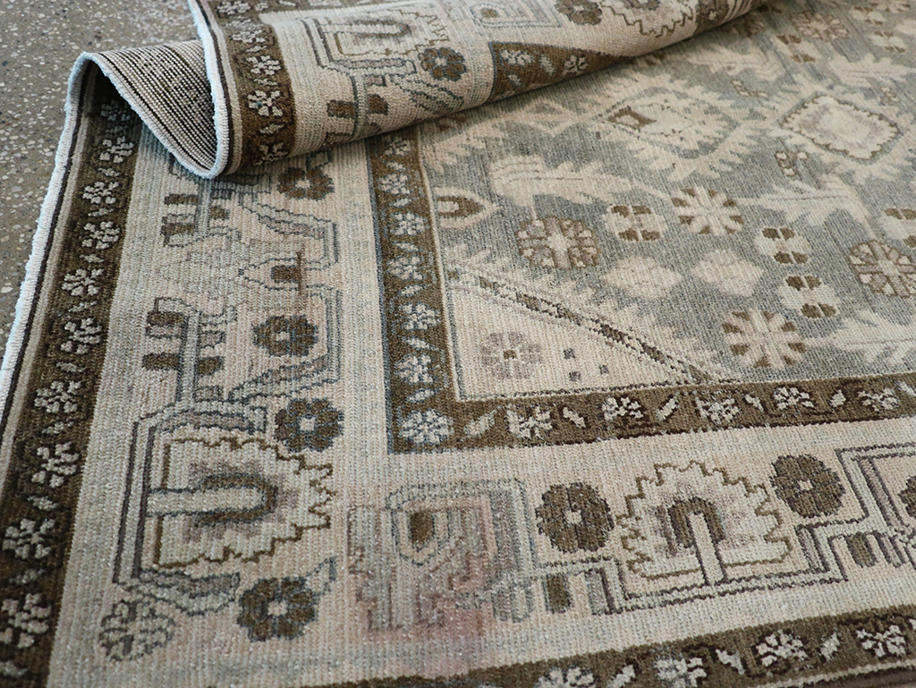 Vintage Persian Malayer Throw Rug, No.32845 - Galerie Shabab