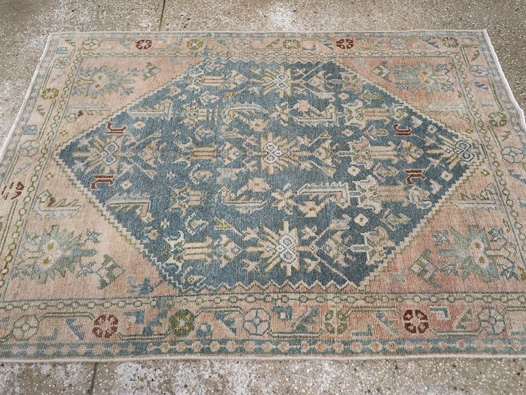 Vintage Persian Malayer Throw Rug, No.32847 - Galerie Shabab