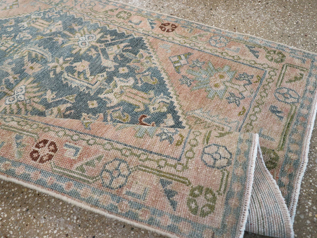 Vintage Persian Malayer Throw Rug, No.32847 - Galerie Shabab