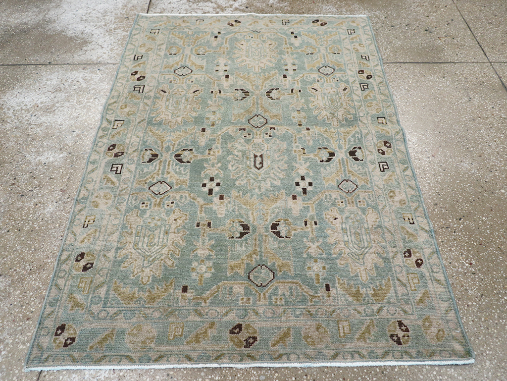 Vintage Persian Malayer Throw Rug, No.32850 - Galerie Shabab