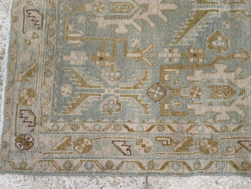 Vintage Persian Malayer Throw Rug, No.32851 - Galerie Shabab