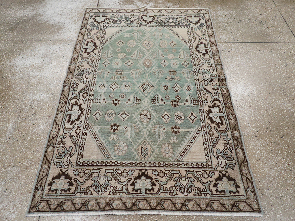 Vintage Persian Malayer Throw Rug, No.32855 - Galerie Shabab