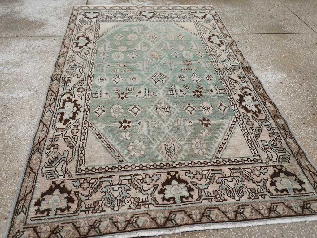 Vintage Persian Malayer Throw Rug, No.32855 - Galerie Shabab