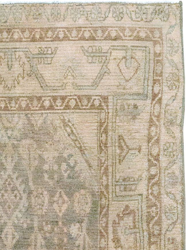 Vintage Persian Malayer Throw Rug, No.32857 - Galerie Shabab