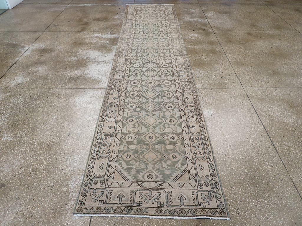 Vintage Persian Malayer Runner, No.32862 - Galerie Shabab