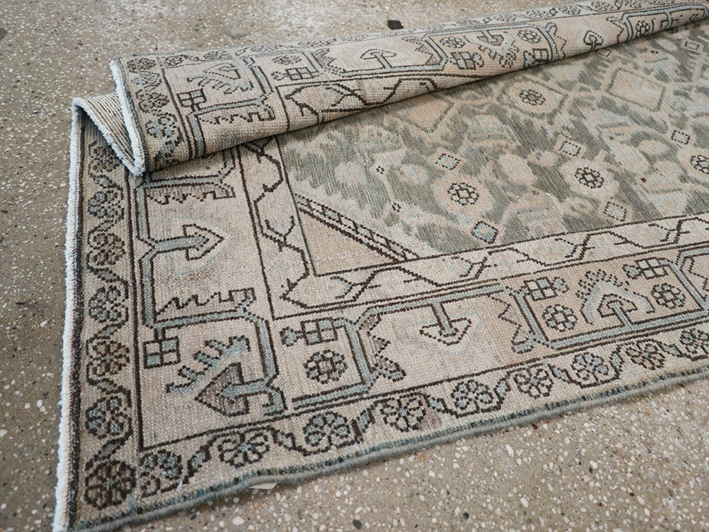 Vintage Persian Malayer Runner, No.32862 - Galerie Shabab