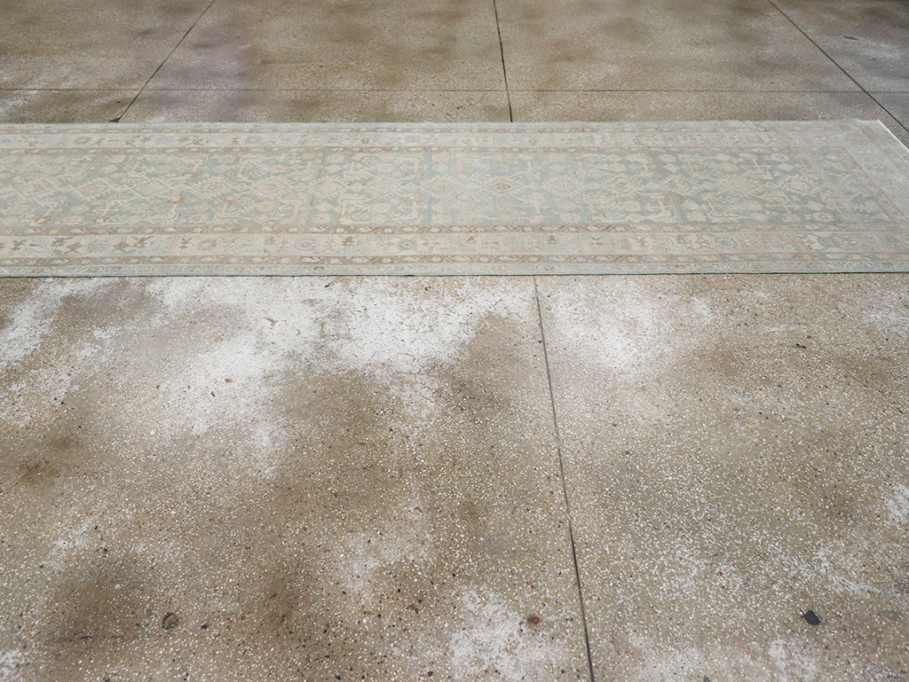 Vintage Persian Malayer Long Runner, No.32864 - Galerie Shabab