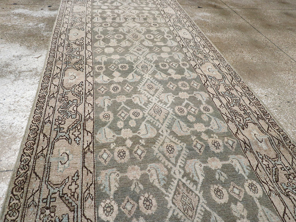Vintage Persian Malayer Runner, No.32866 - Galerie Shabab