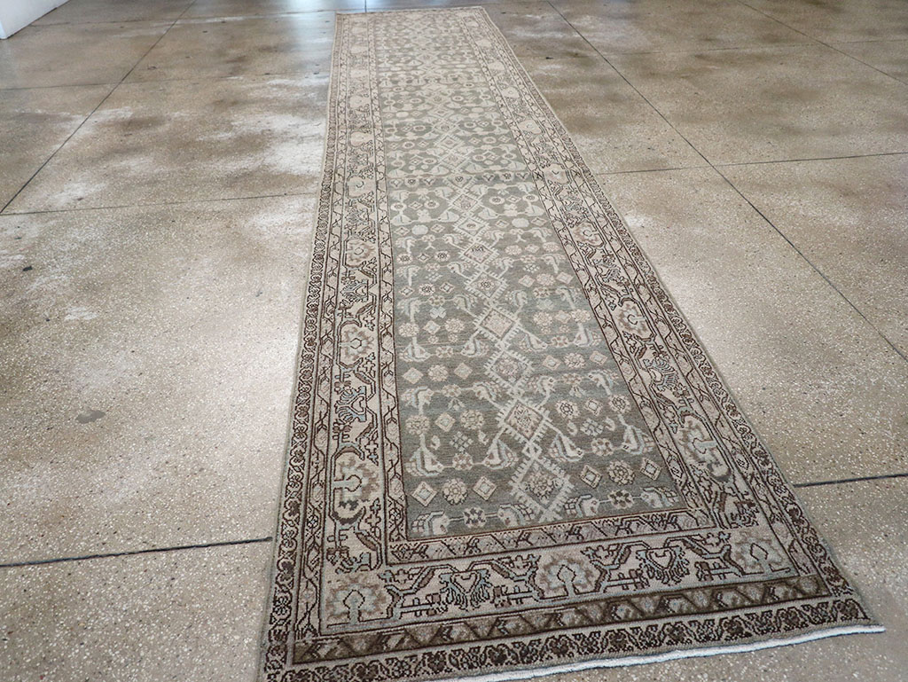 Vintage Persian Malayer Runner, No.32866 - Galerie Shabab