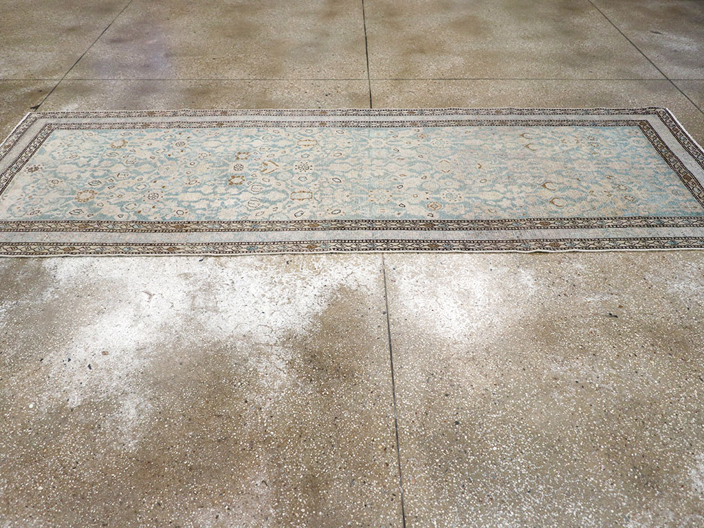 Antique Persian Malayer Gallery Rug, No.32872 - Galerie Shabab