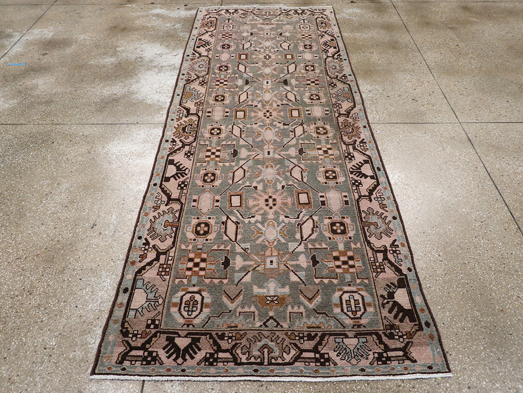 Vintage Persian Malayer Runner, No.32882 - Galerie Shabab