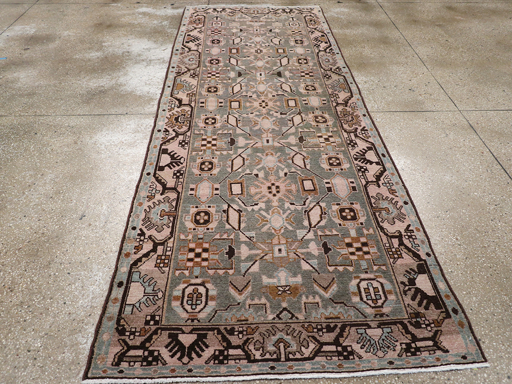 Vintage Persian Malayer Runner, No.32882 - Galerie Shabab