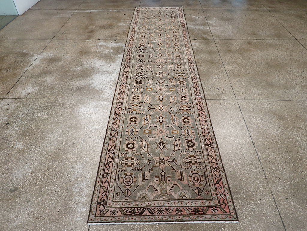 Vintage Persian Malayer Long Runner, No.32883 - Galerie Shabab