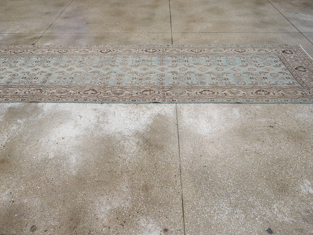 Vintage Persian Malayer Runner, No.32886 - Galerie Shabab