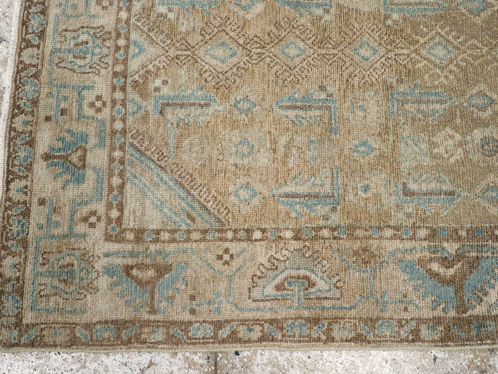 Vintage Persian Malayer Throw Rug, No.32893 - Galerie Shabab
