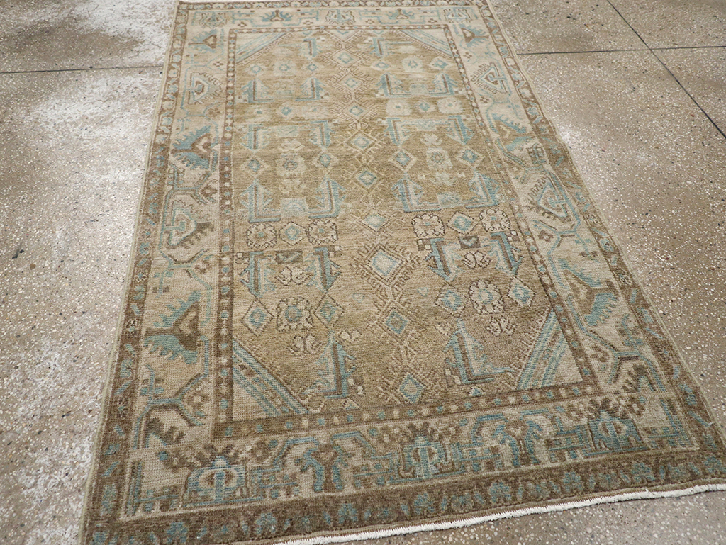 Vintage Persian Malayer Throw Rug, No.32893 - Galerie Shabab