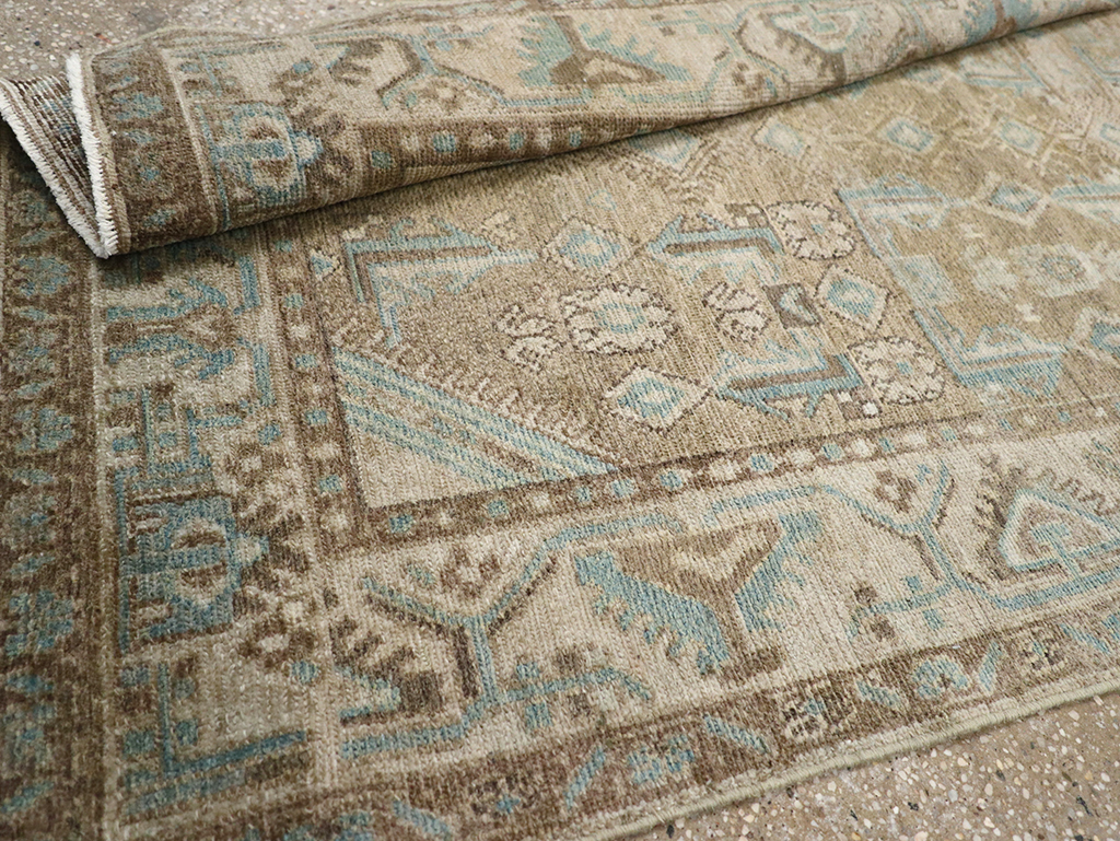 Vintage Persian Malayer Throw Rug, No.32893 - Galerie Shabab