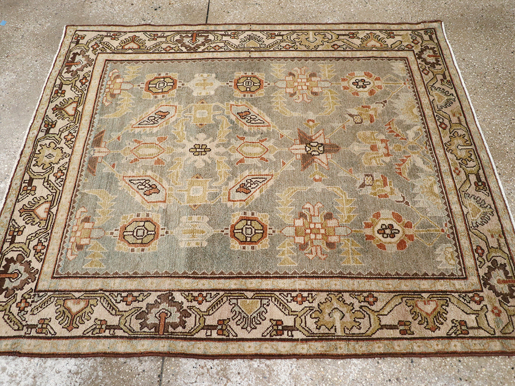 Vintage Persian Malayer Throw Rug, No.32897 - Galerie Shabab