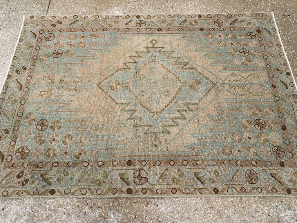 Vintage Persian Malayer Throw Rug, No.32898 - Galerie Shabab