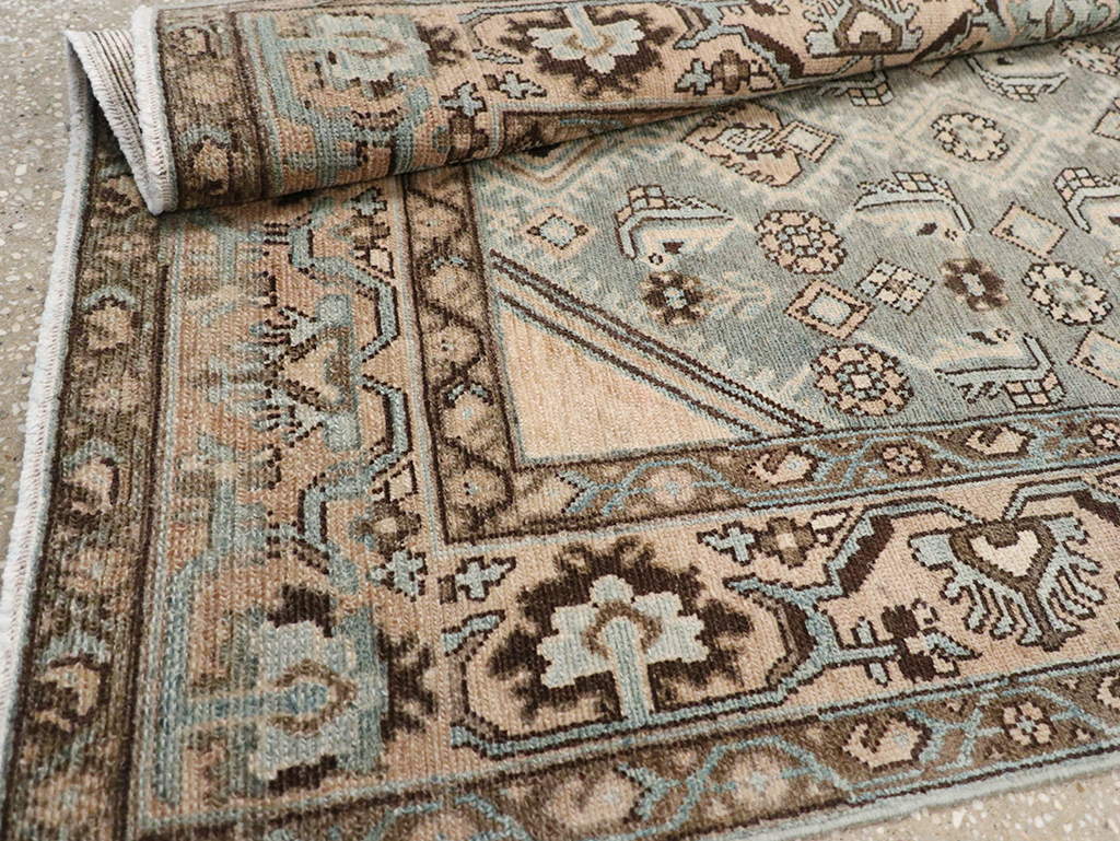 Vintage Persian Malayer Throw Rug, No.32902 - Galerie Shabab