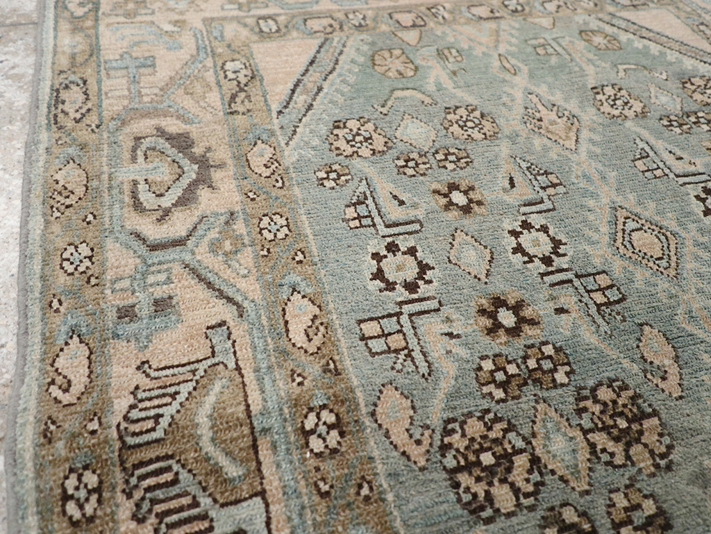 Vintage Persian Malayer Throw Rug, No.32903 - Galerie Shabab