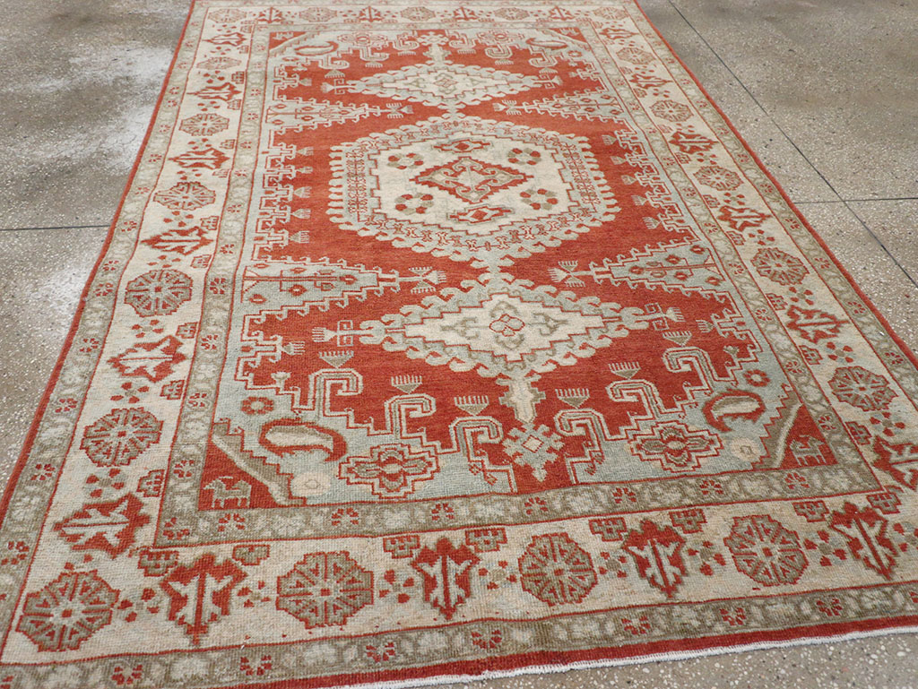 Vintage Persian Veece Accent Rug, No.32906 - Galerie Shabab