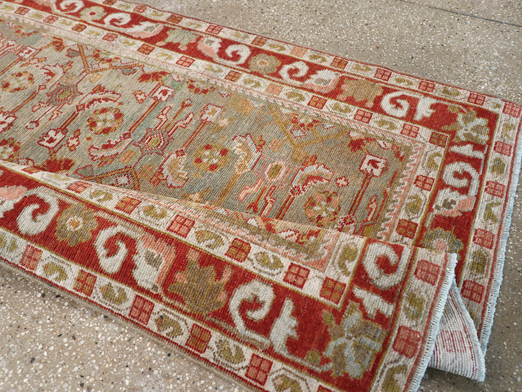 Vintage Persian Malayer Runner, No.32911 - Galerie Shabab