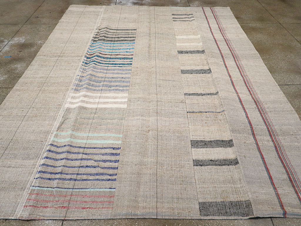 Vintage Turkish Flatweave Room Size Carpet, No.32920 - Galerie Shabab