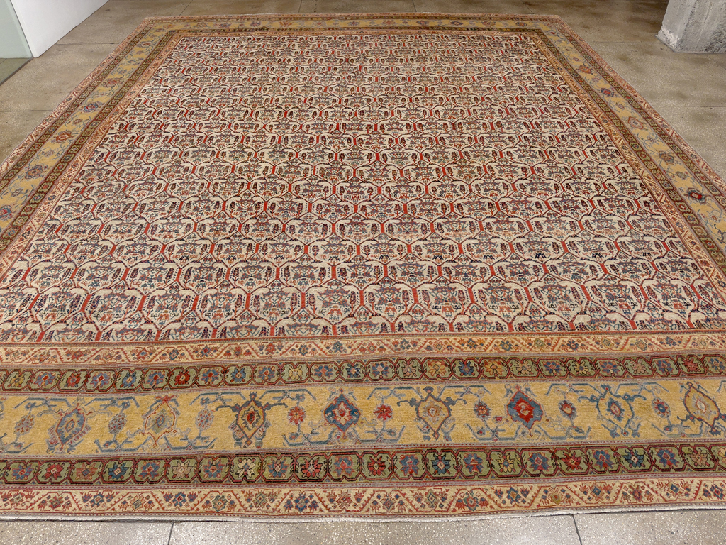 Antique Persian Fereghan Mahal Oversize Carpet, No.32933 - Galerie Shabab