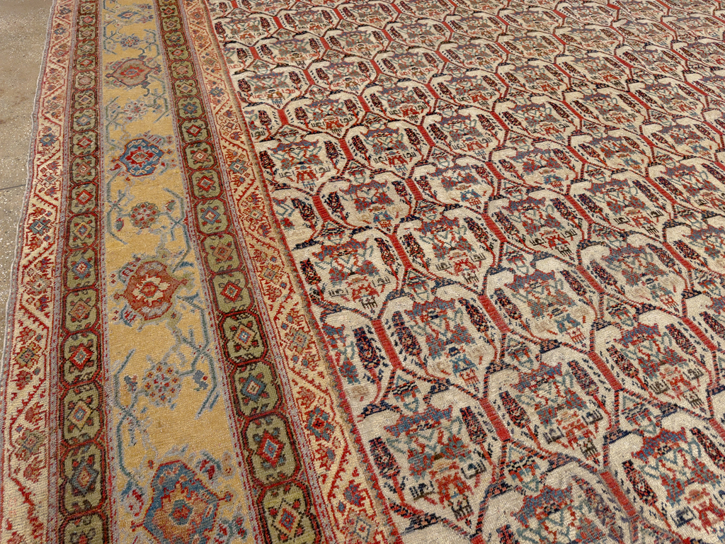 Antique Persian Fereghan Mahal Oversize Carpet, No.32933 - Galerie Shabab