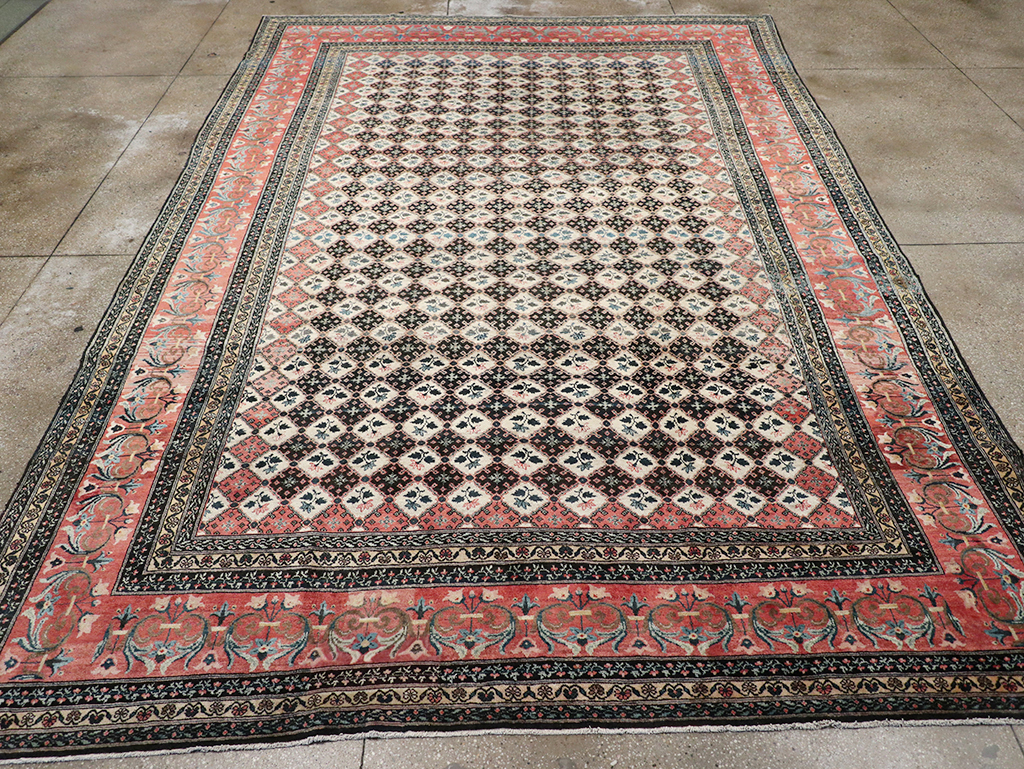 Vintage Persian Bakhtiari Room Size Carpet, No.32934 - Galerie Shabab