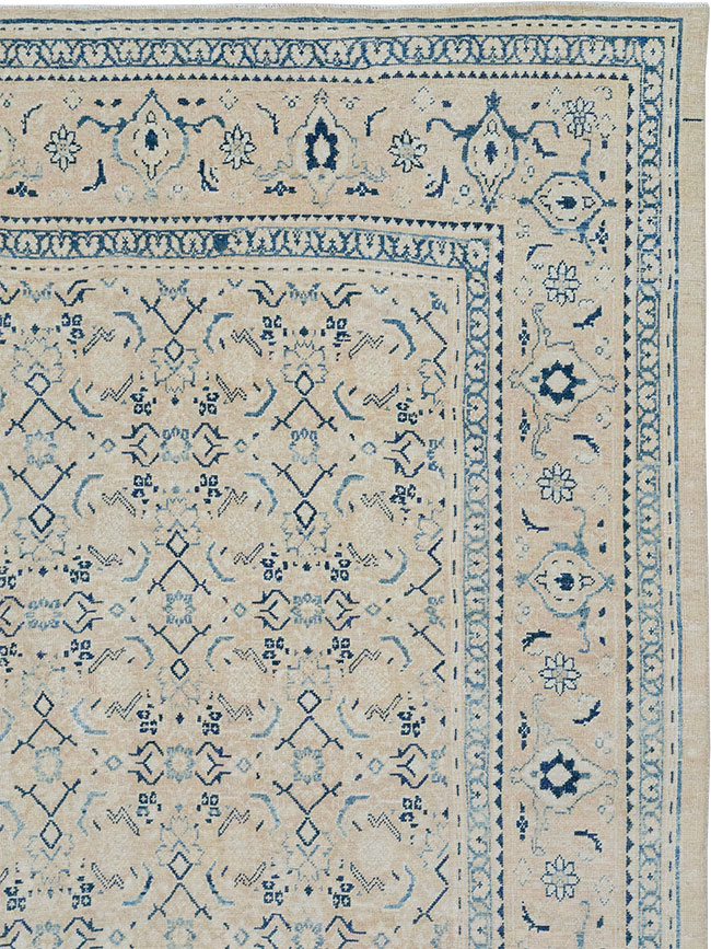Vintage Persian Mahal Room Size Carpet, No.32946 - Galerie Shabab