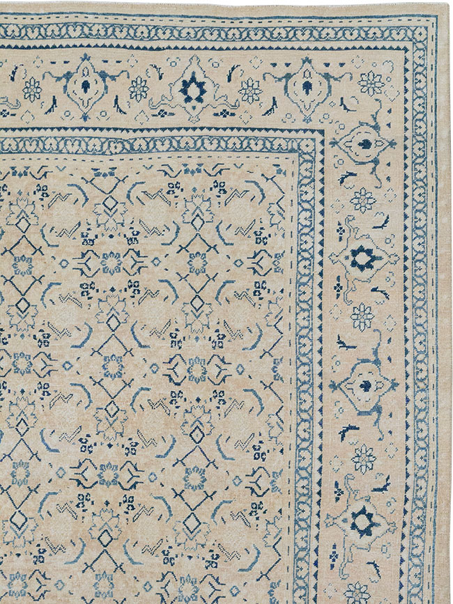 Vintage Persian Mahal Room Size Carpet, No.32946 - Galerie Shabab