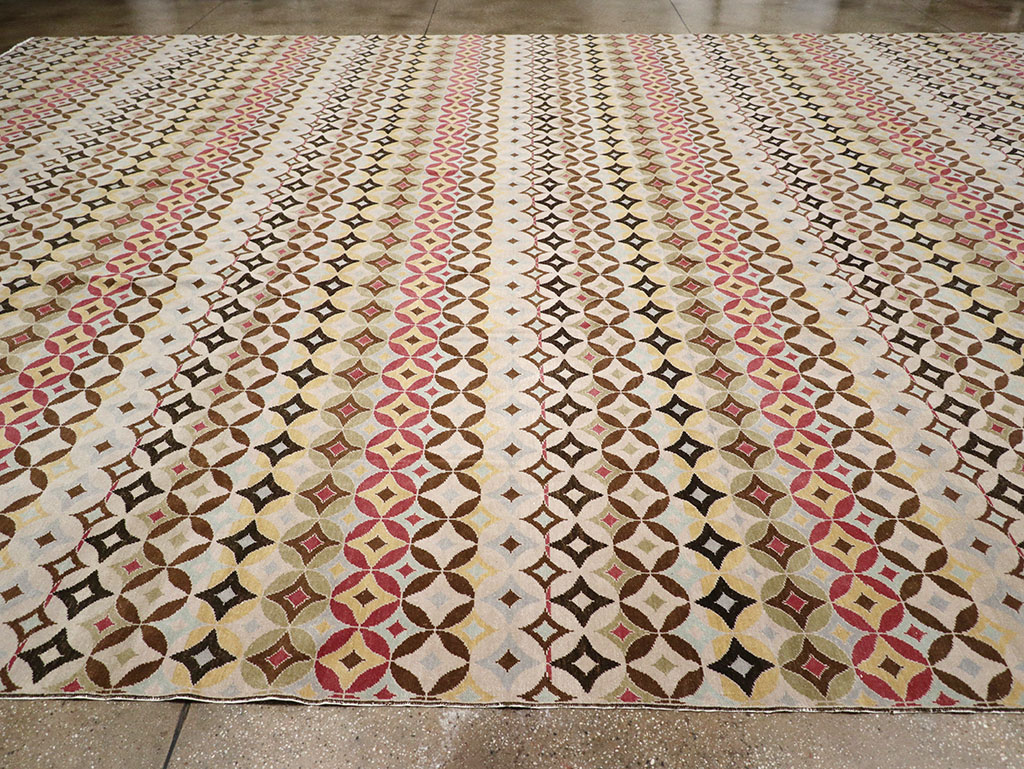 Contemporary Turkish Oversize Carpet, No.32952 - Galerie Shabab