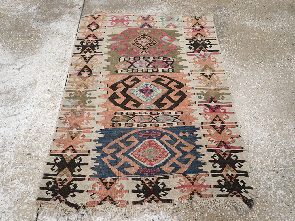 Vintage Turkish Flatweave Kilim Throw Rug, No.32961 - Galerie Shabab