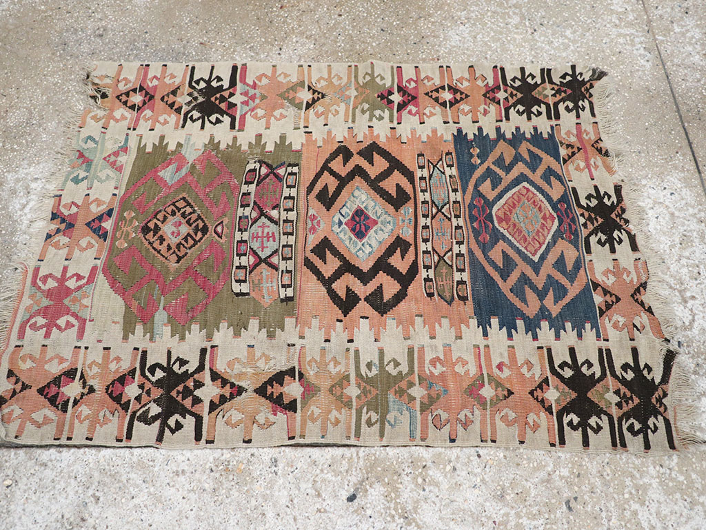 Vintage Turkish Flatweave Kilim Throw Rug, No.32961 - Galerie Shabab