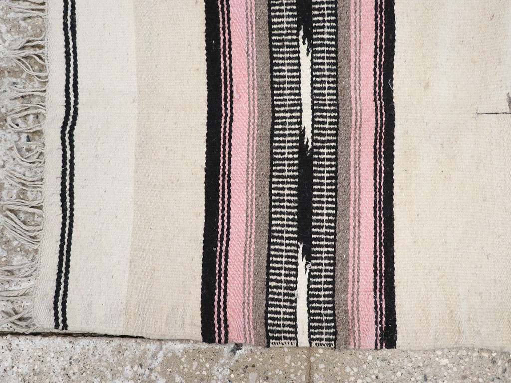 Vintage Mexican Poncho, No.32962 - Galerie Shabab