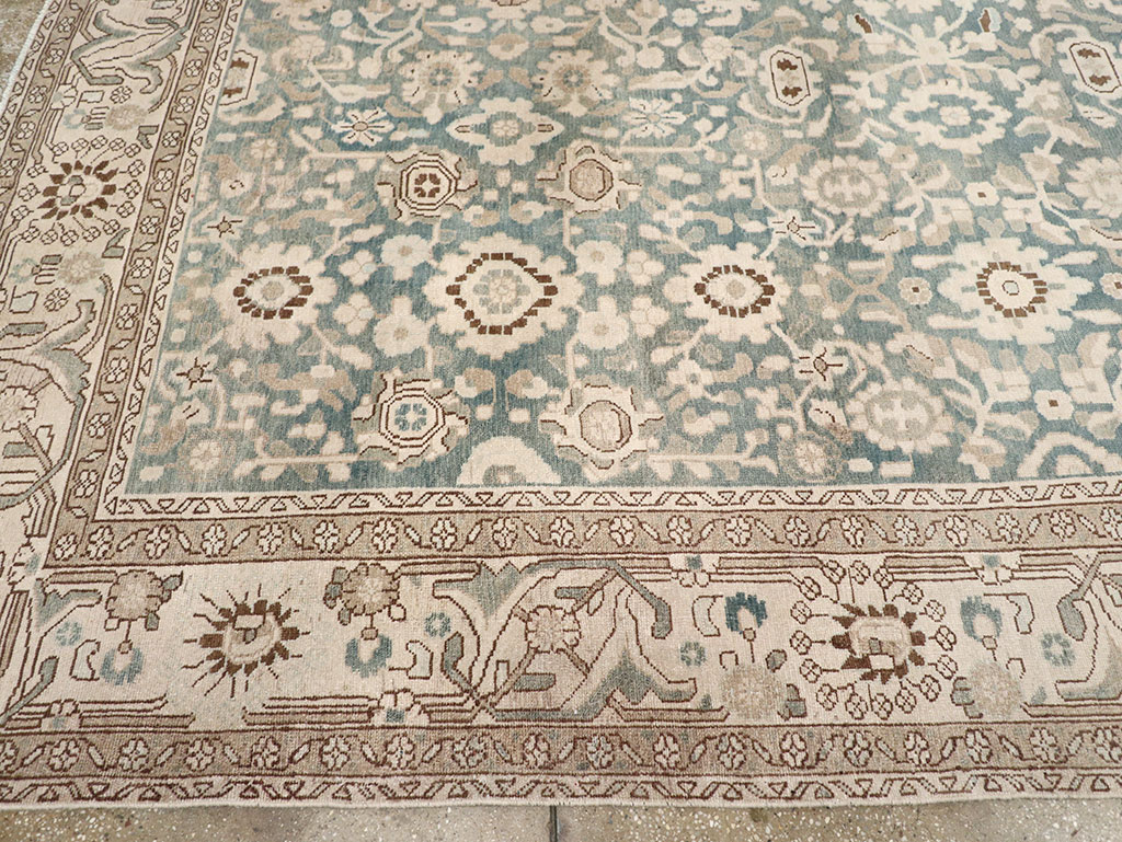 Antique Persian Mahal Room Size Rug, No.32965 - Galerie Shabab