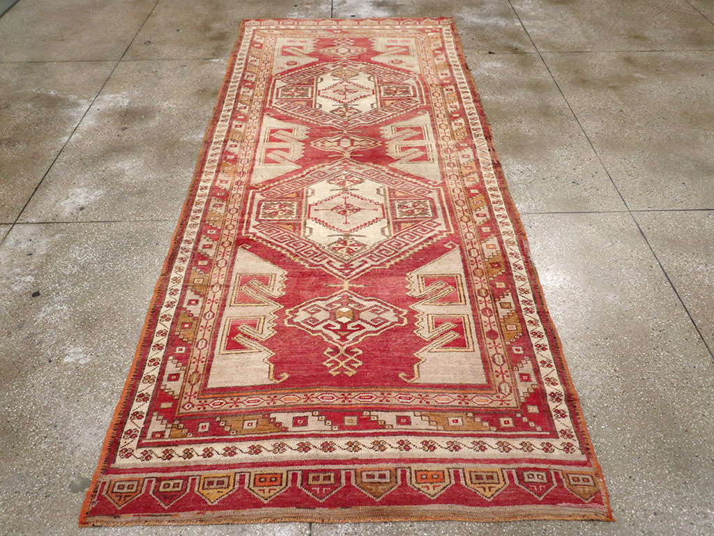 Vintage Turkish Anatolian Wide Gallery Runner, No.32969 - Galerie Shabab
