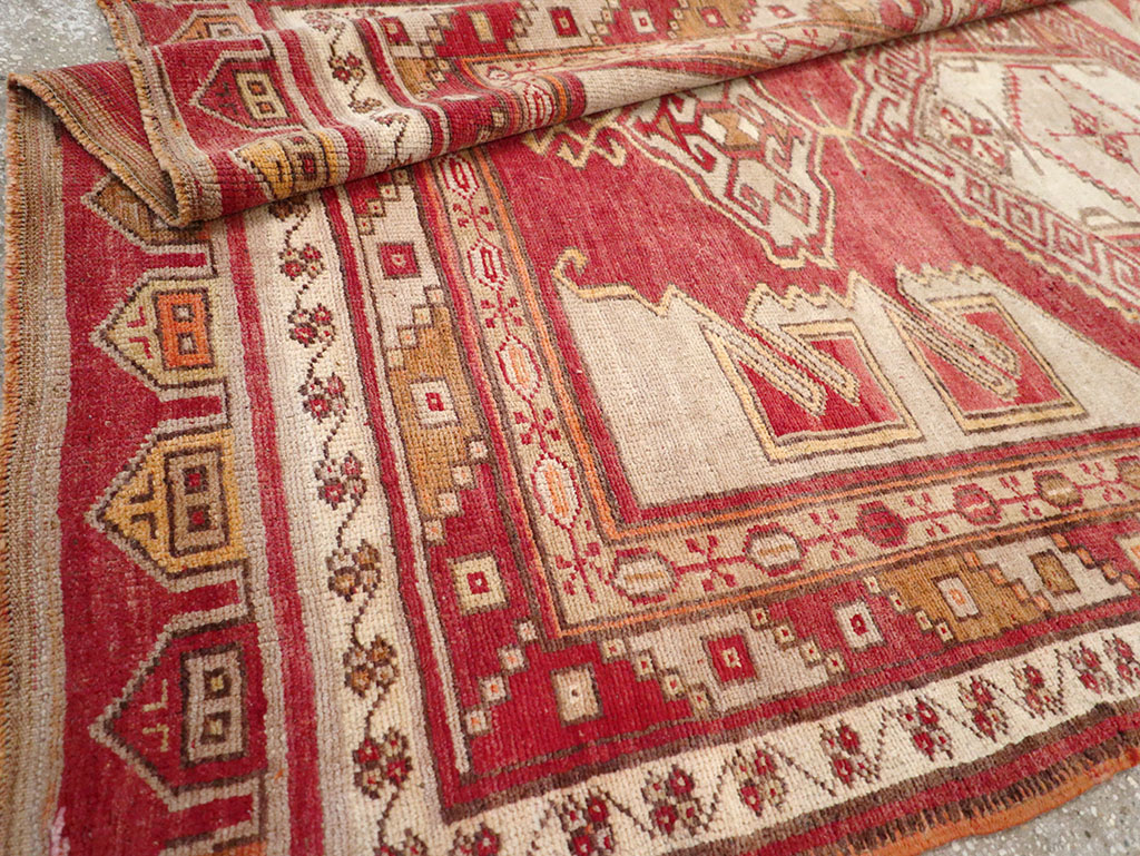 Vintage Turkish Anatolian Gallery Carpet, No.32969 - Galerie Shabab