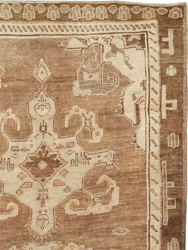 Vintage Turkish Anatolian Square Room Size Carpet, No.32971 - Galerie Shabab