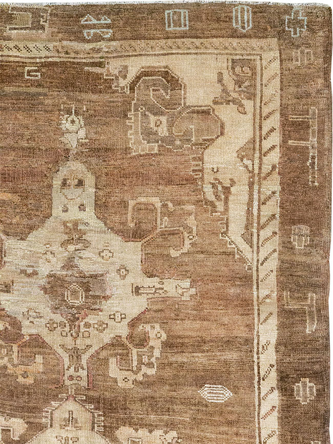 Vintage Turkish Anatolian Square Room Size Carpet, No.32971 - Galerie Shabab