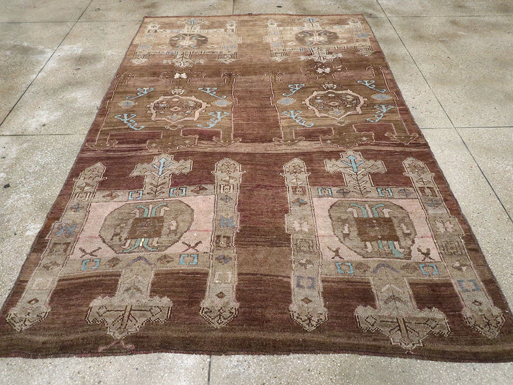Vintage Turkish Anatolian Accent Carpet, No.32974 - Galerie Shabab